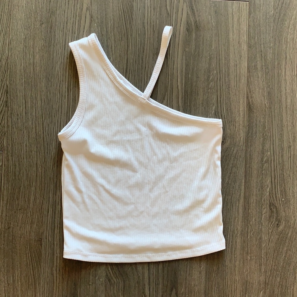 One shoulder cropped top